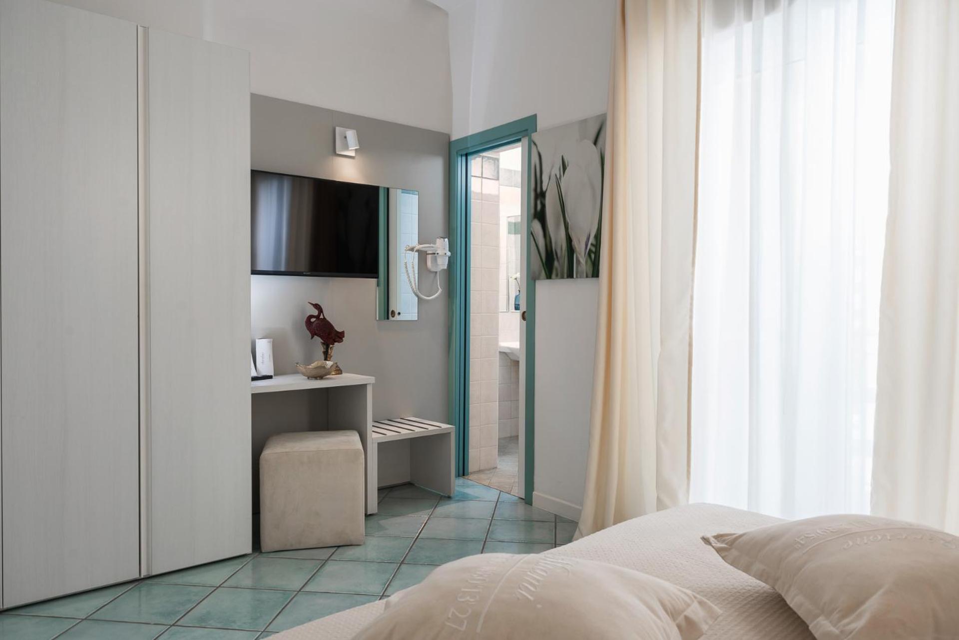 Hotel Ca' Bianca Риччоне Экстерьер фото