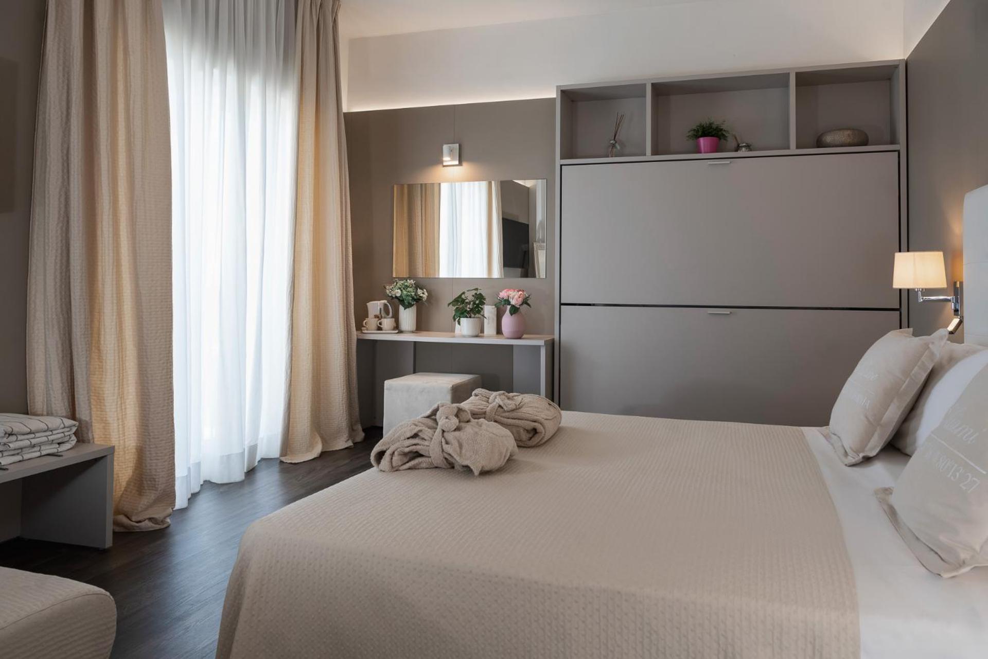 Hotel Ca' Bianca Риччоне Экстерьер фото